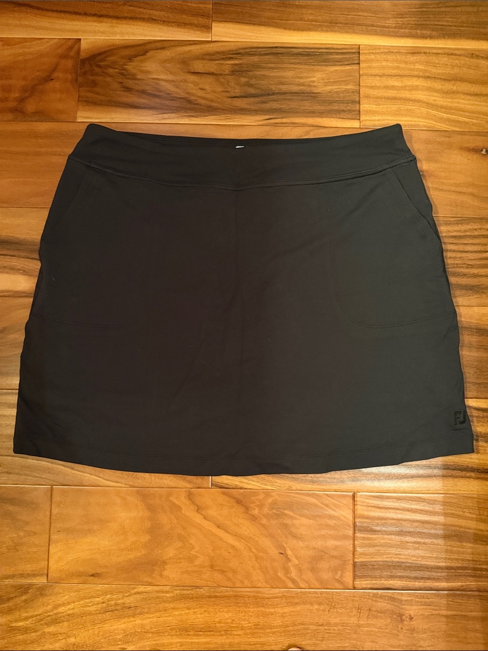 FootJoy Black Skort with 2 Side Pocket Like New
